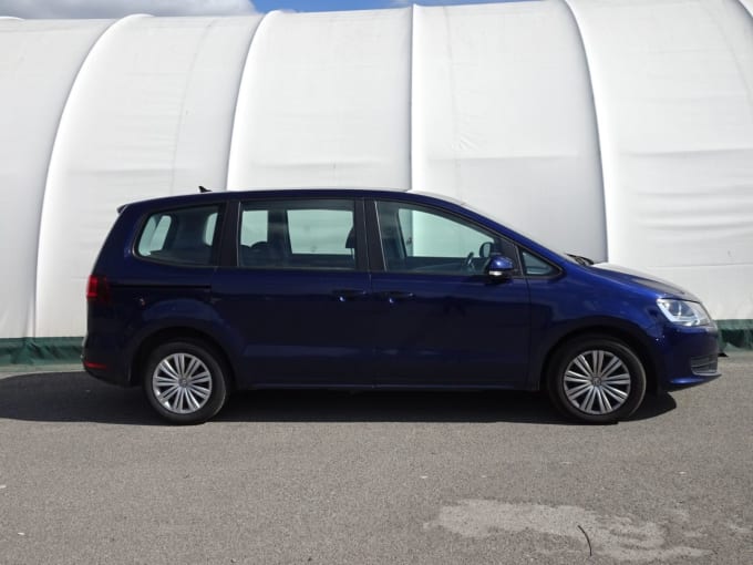 2024 Volkswagen Sharan