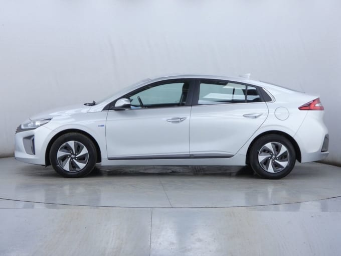 2024 Hyundai Ioniq