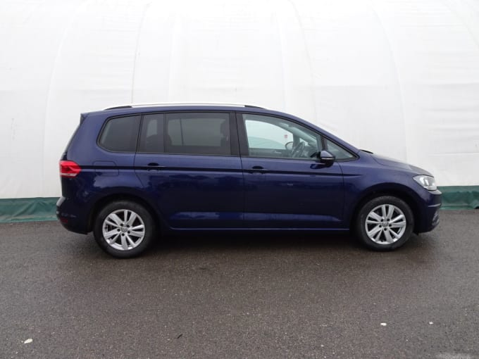 2024 Volkswagen Touran