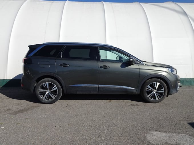 2024 Peugeot 5008