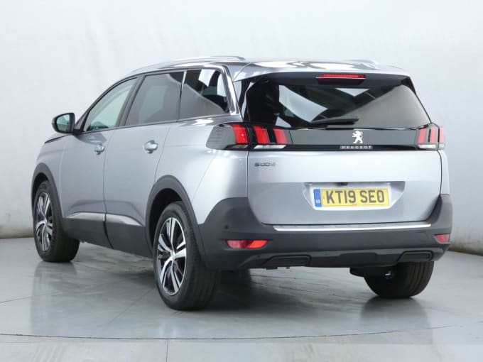 2025 Peugeot 5008