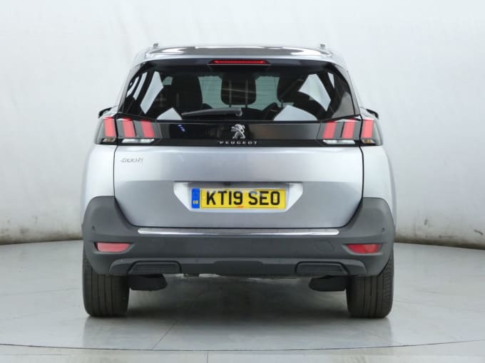 2025 Peugeot 5008