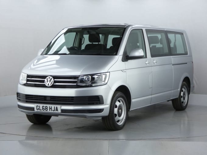 2025 Volkswagen Transporter Shuttle