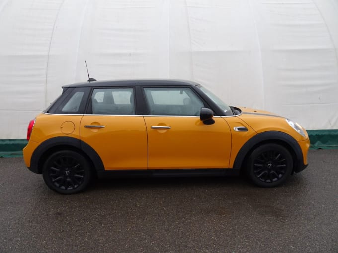 2024 Mini Hatch Cooper