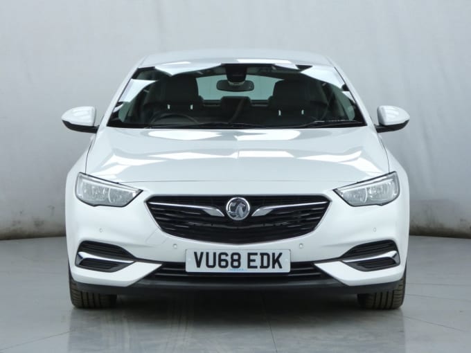 2025 Vauxhall Insignia