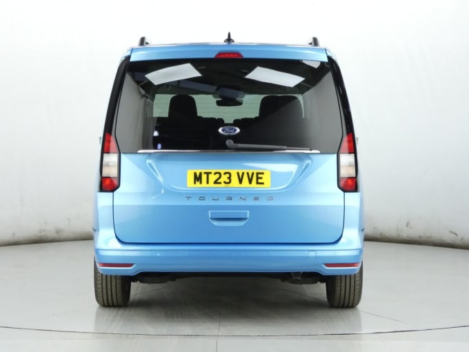 2025 Ford Grand Tourneo Connect