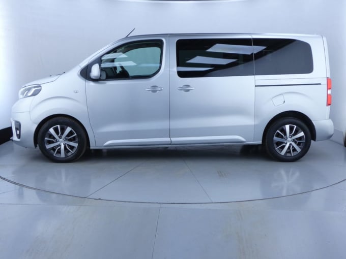 2025 Toyota Proace Verso