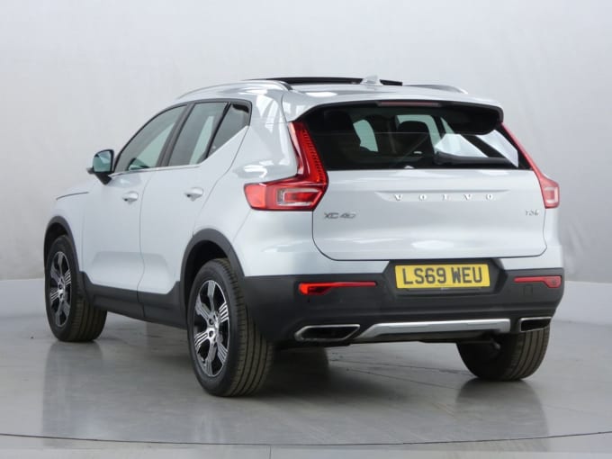 2025 Volvo Xc40