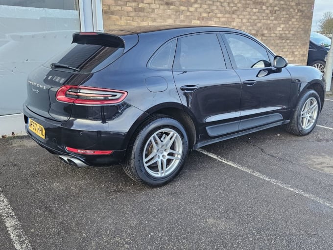 2025 Porsche Macan