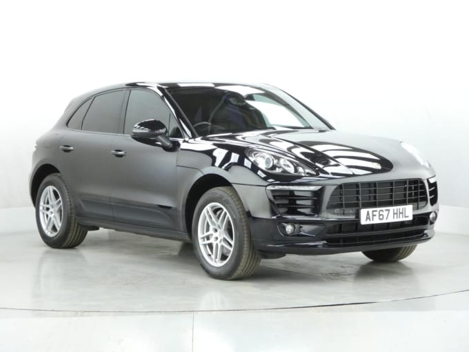 2025 Porsche Macan