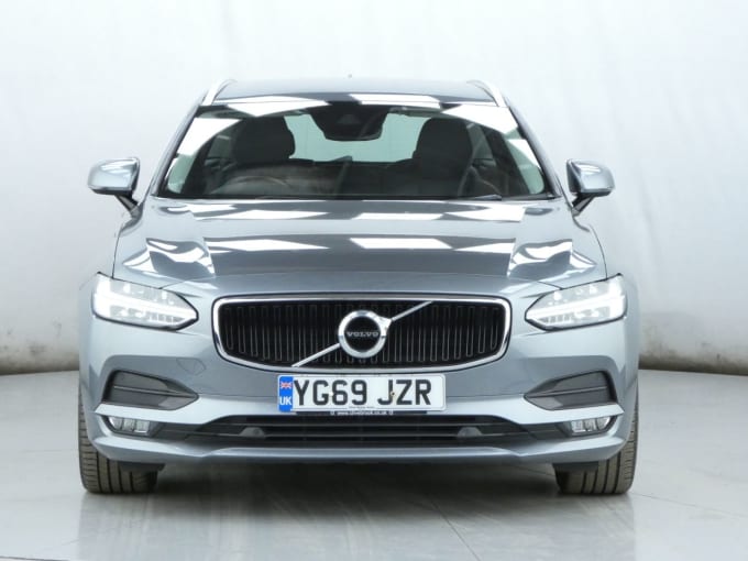 2025 Volvo V90