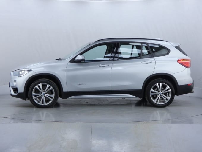 2025 BMW X1