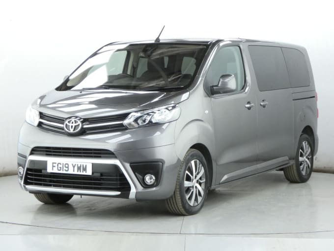 2025 Toyota Proace Verso