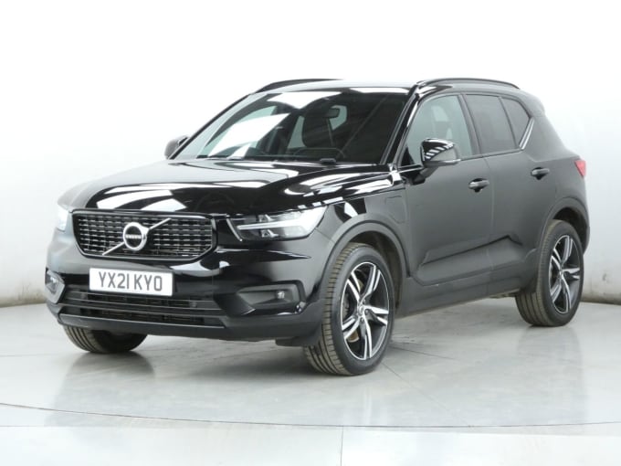 2025 Volvo Xc40