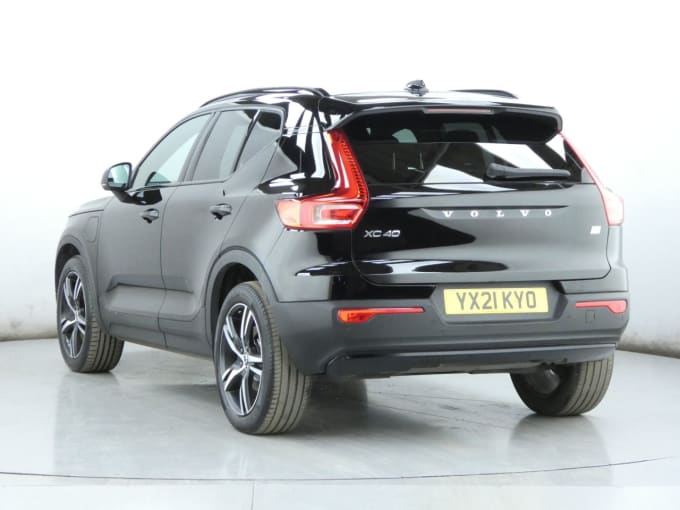 2025 Volvo Xc40