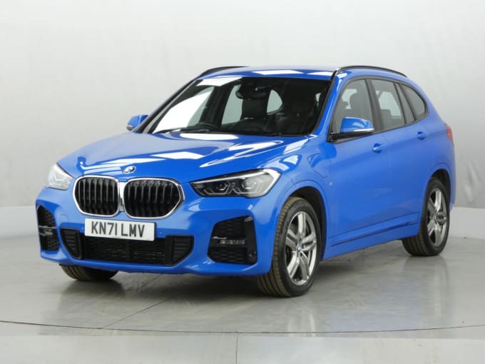 2025 BMW X1