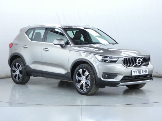 2025 Volvo Xc40