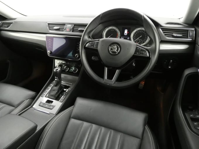 2025 Skoda Superb