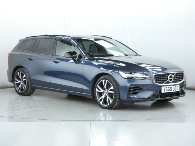 2025 Volvo V60