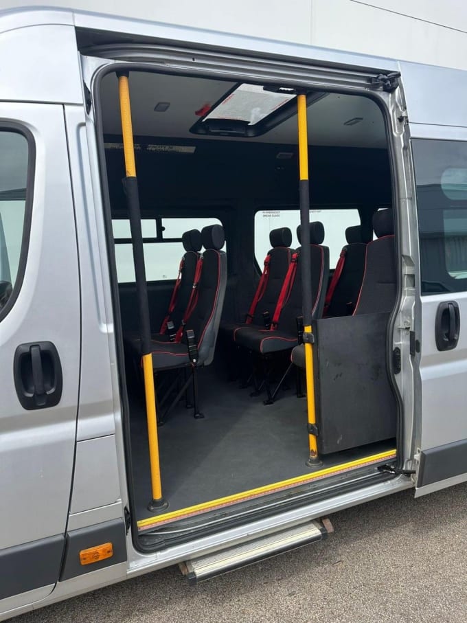 2025 Peugeot Boxer