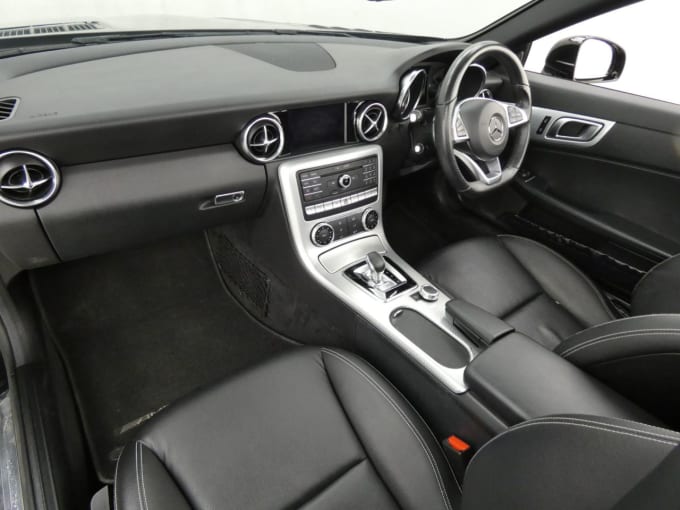 2025 Mercedes-benz Slc