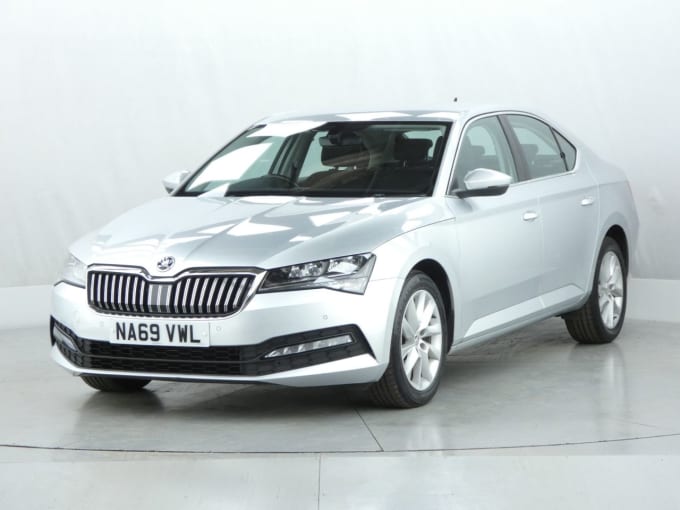 2025 Skoda Superb