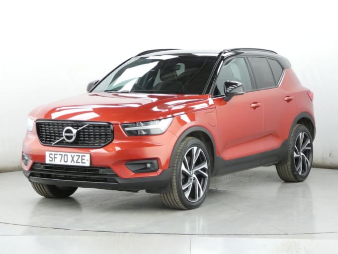 2025 Volvo Xc40