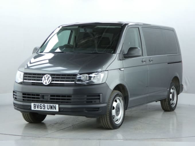 2025 Volkswagen Transporter Shuttle