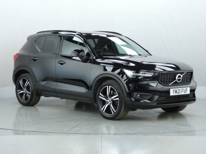 2025 Volvo Xc40