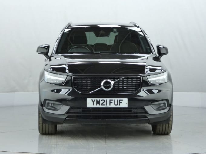 2025 Volvo Xc40