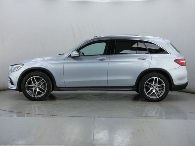 2025 Mercedes-benz Glc