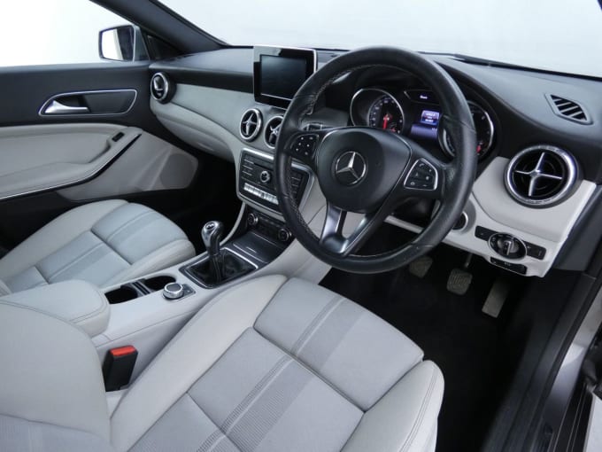 2025 Mercedes-benz Cla