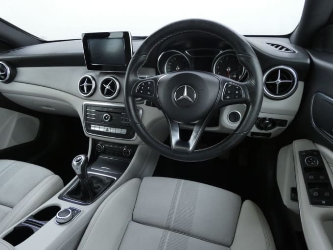 2025 Mercedes-benz Cla