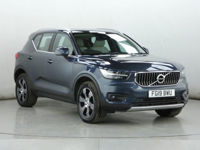 2025 Volvo Xc40