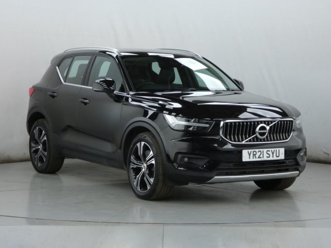 2025 Volvo Xc40