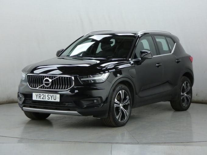 2025 Volvo Xc40