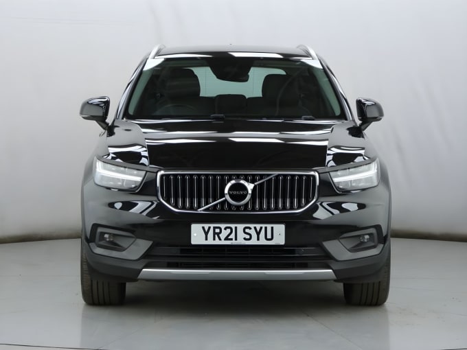 2025 Volvo Xc40