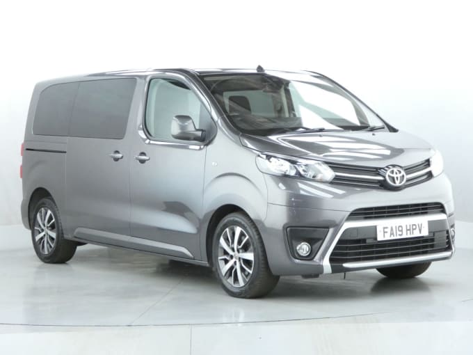 2025 Toyota Proace Verso