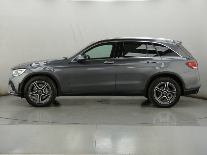 2025 Mercedes-benz Glc