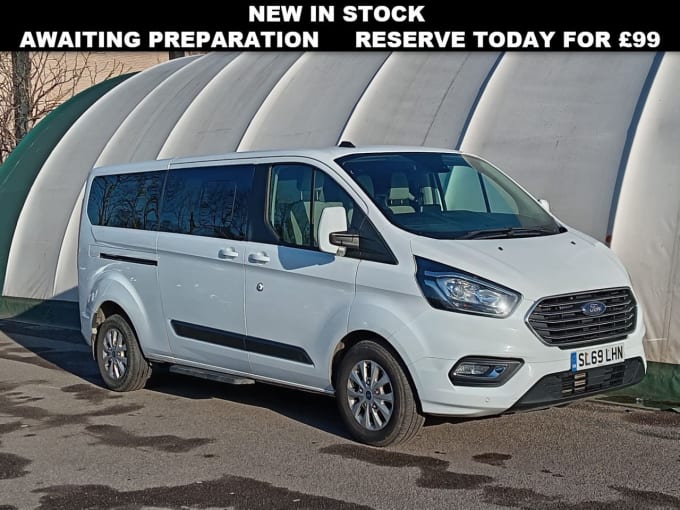 2025 Ford Tourneo Custom