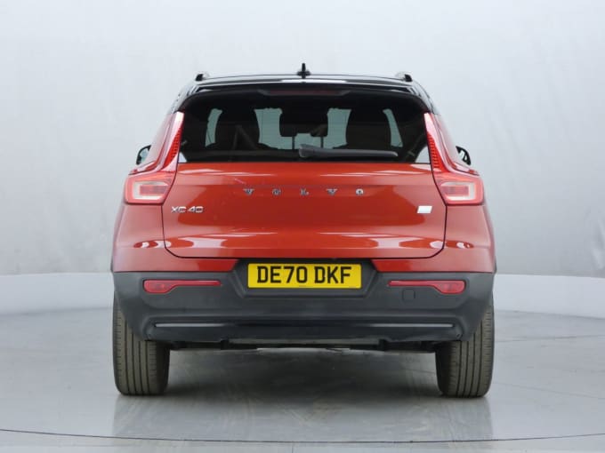 2025 Volvo Xc40