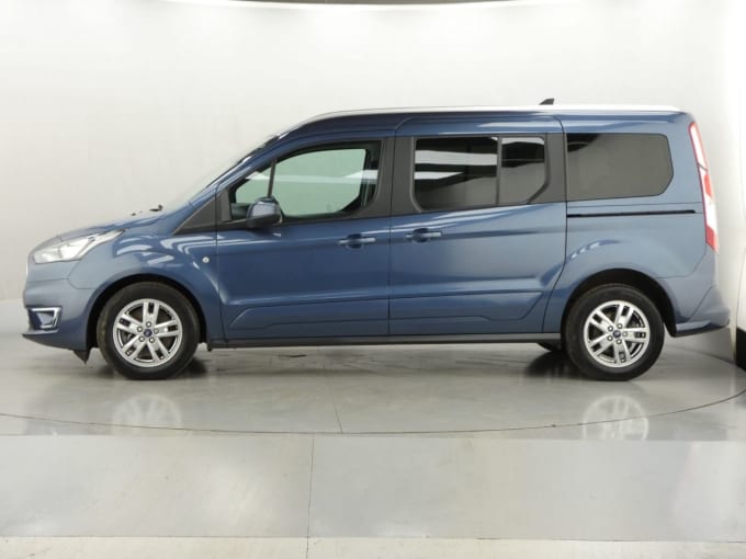 2025 Ford Grand Tourneo Connect