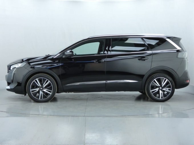 2025 Peugeot 5008