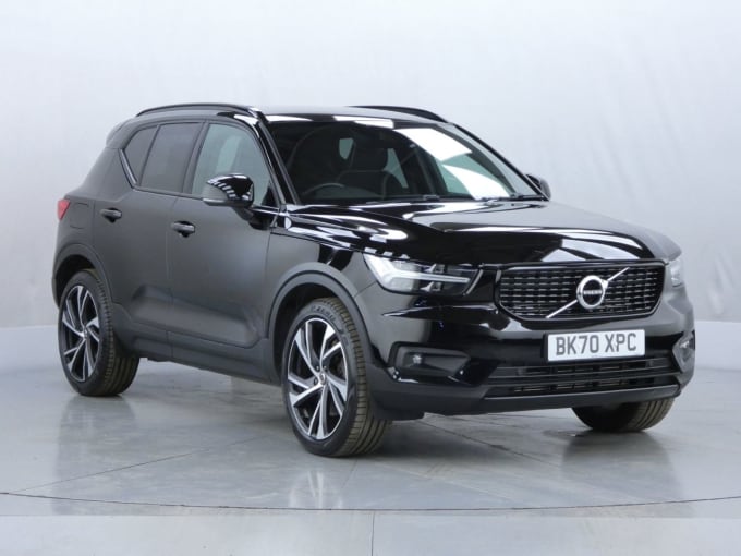 2025 Volvo Xc40