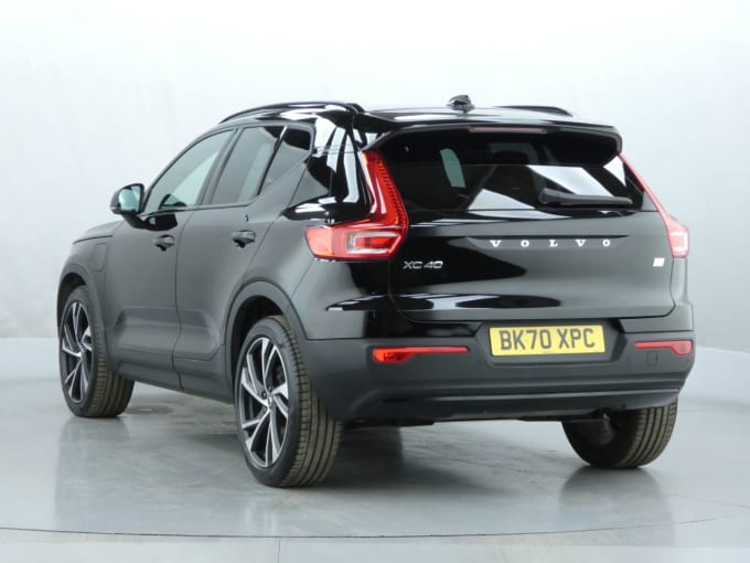 2025 Volvo Xc40