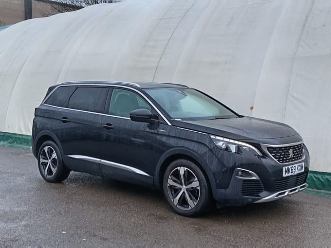 2025 Peugeot 5008