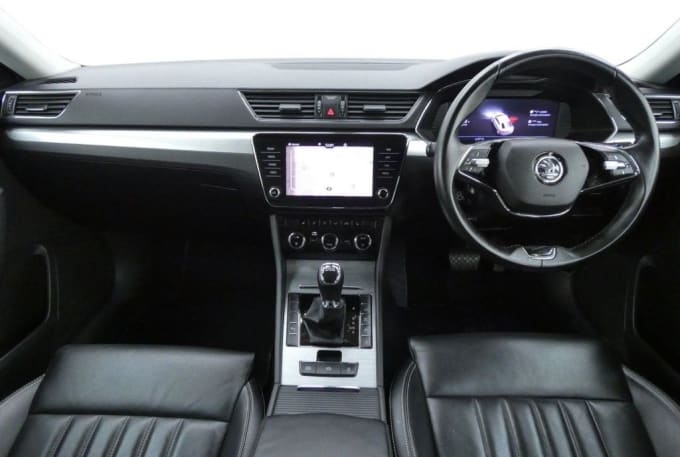 2025 Skoda Superb