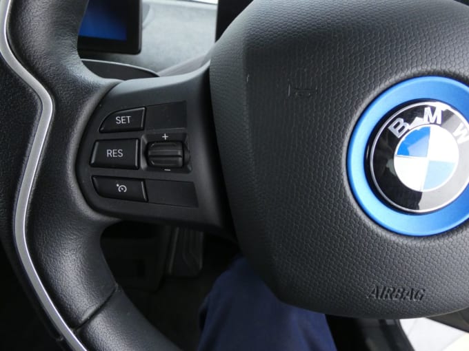 2025 BMW I3