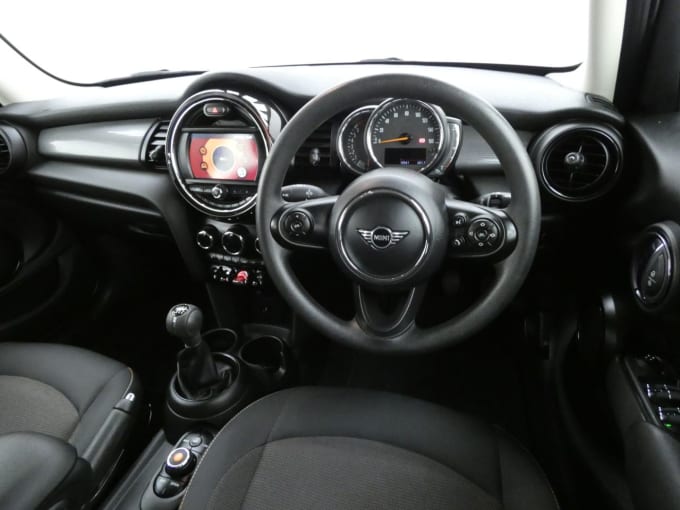 2025 Mini Hatch