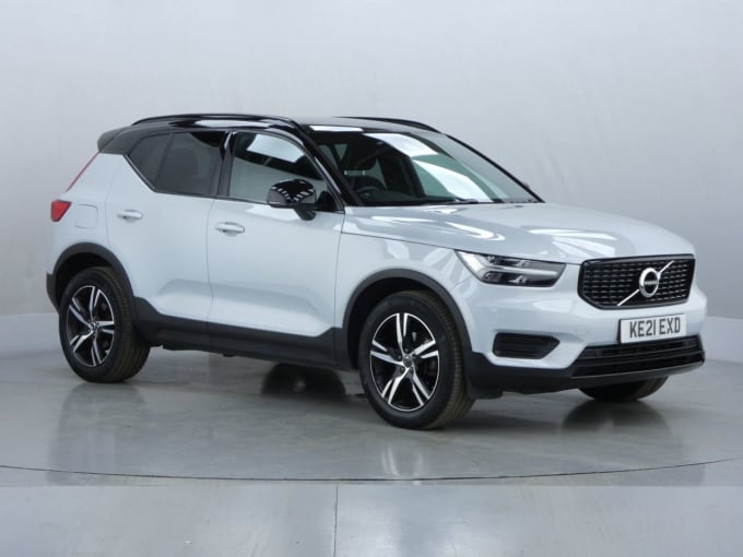 2025 Volvo Xc40